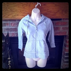 Personal identity 3/4 sweatshirt size small